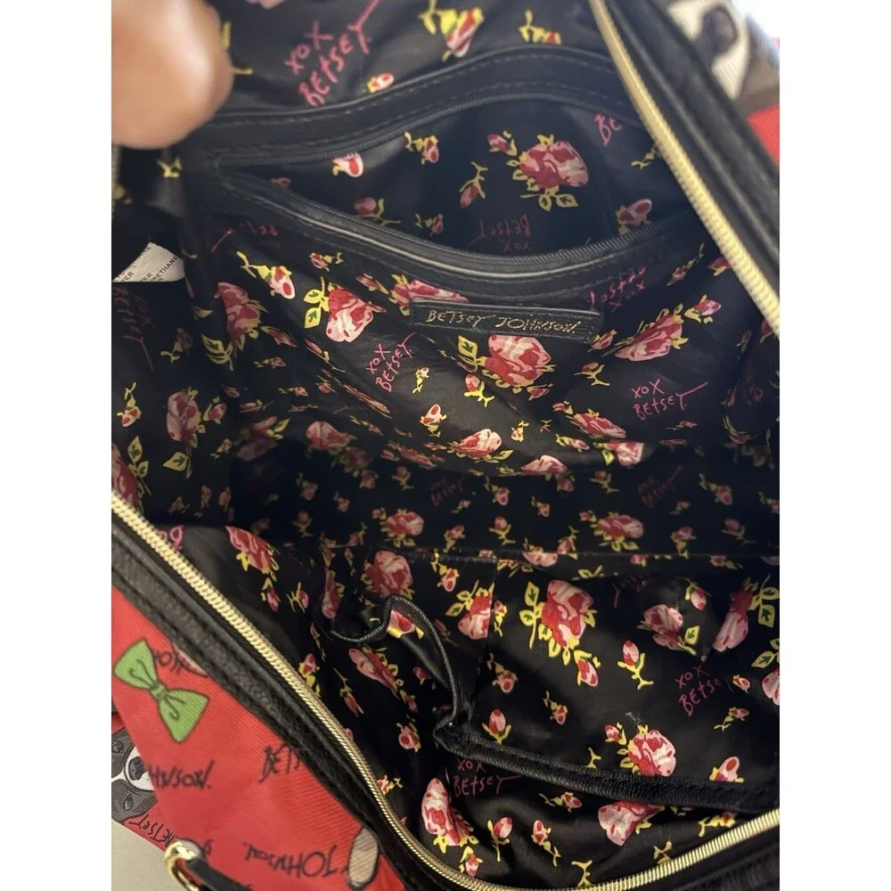 BETSEY JOHNSON Bag Iconic Bulldog Large Duffle +Card/Coin  Wallet Pink EUC